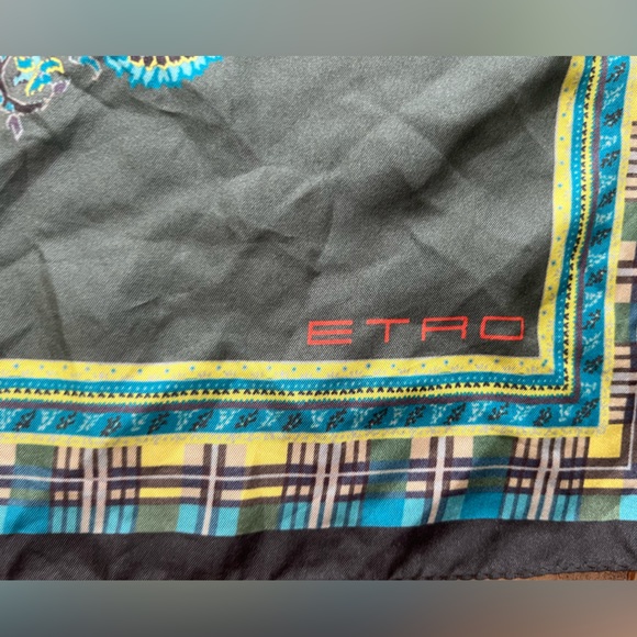 Etro pocket square - Picture 3 of 3